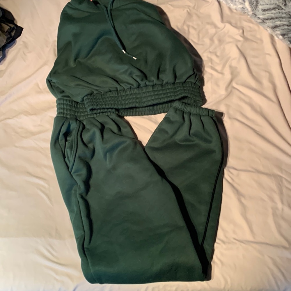 SHEIN sweatsuit with cropped hoodie size small